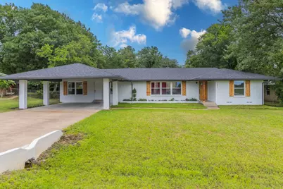 1404 Country Club Road, Ennis, TX 75119 - Photo 1