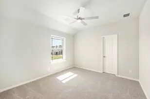 223 Shawnee Trail, Alvarado, TX 76009 - Photo 31