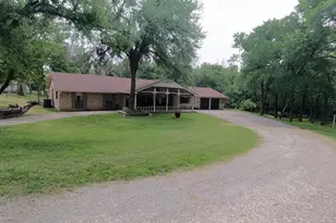 677 Fm 3356, Van Alstyne, TX 75495 - Photo 15