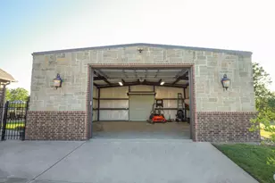 1387 Shadow Lakes Dr, Wills Point, TX 75169 - Photo 21