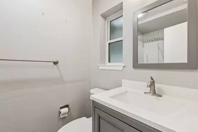 2140 Barbell Lane, Fort Worth, TX 76111 - Photo 25