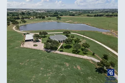 1221 Park N Boulevard, Cleburne, TX 76033 - Photo 1