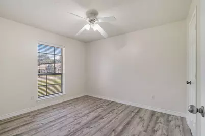 3750 Castlegate Drive, Paris, TX 75462 - Photo 15