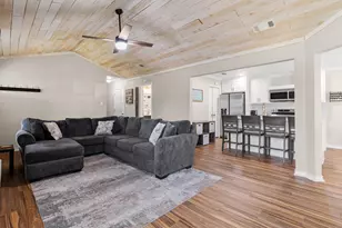 1301 Chapel Creek Rd, Waco, TX 76712 - Photo 9