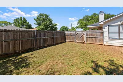 1301 Chapel Creek Road, Waco, TX 76712 - Photo 35