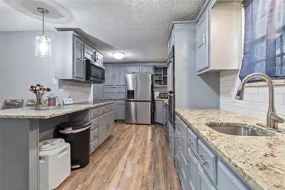 103 S San Jacinto Street, Whitney, TX 76692 - Photo 7