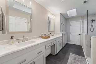 4904 Fairway Pl Ct, Granbury, TX 76049 - Photo 17