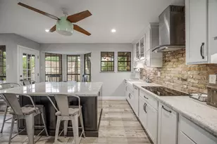 4904 Fairway Pl Ct, Granbury, TX 76049 - Photo 13