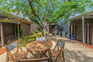 2903 Golden Gate Ct, Carrollton, TX 75007 - Photo 35