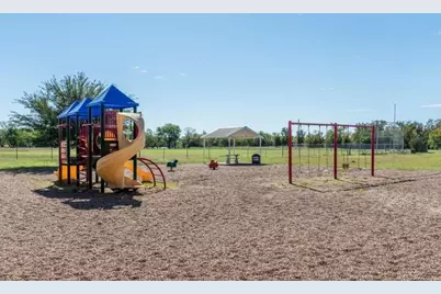 106 Port O Call Court, Runaway Bay, TX 76426 - Photo 7