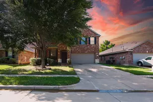 515 Cunningham Dr, Arlington, TX 76002 - Photo 1