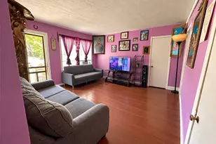 129 E Wanda Dr, Garland, TX 75040 - Photo 3