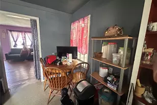 129 E Wanda Dr, Garland, TX 75040 - Photo 9