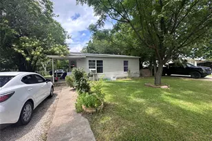 133 E Wanda Dr, Garland, TX 75040 - Photo 3