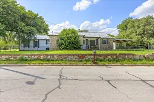 306 Litigation St, Glen Rose, TX 76043 - Photo 1
