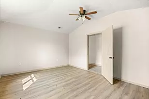 306 Litigation St, Glen Rose, TX 76043 - Photo 15