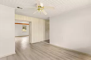 306 Litigation St, Glen Rose, TX 76043 - Photo 27