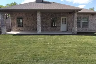 899 E Jefferson St, Van Alstyne, TX 75495 - Photo 17