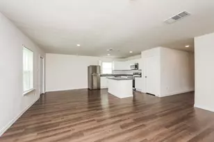 5108 Kilpatrick Ave, Fort Worth, TX 76107 - Photo 5