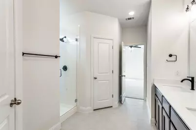 514 Hillcrest Circle, Justin, TX 76247 - Photo 9