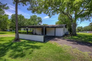 552 Oak Leaf Trail, East Tawakoni, TX 75472 - Photo 5