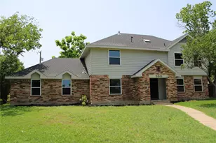 300 Woodhollow Ct, Wylie, TX 75098 - Photo 1