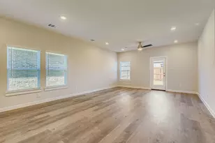 306 Amberville Dr, Red Oak, TX 75154 - Photo 5