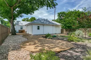 202 North St, Grand Prairie, TX 75050 - Photo 3