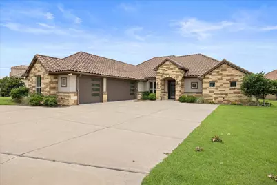 1209 Catalina Bay Boulevard, Granbury, TX 76048 - Photo 3
