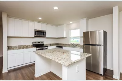 819 S Sutton Street, Mabank, TX 75147 - Photo 9