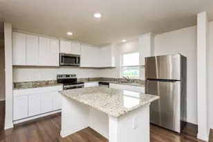 819 S Sutton St, Mabank, TX 75147 - Photo 9