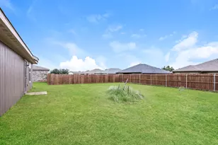 819 S Sutton St, Mabank, TX 75147 - Photo 21