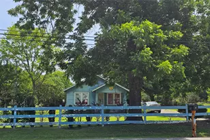 812 N Waldrip St, Grand Saline, TX 75140 - Photo 1