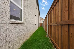 911 Banyan Tree Ln, Richardson, TX 75081 - Photo 35