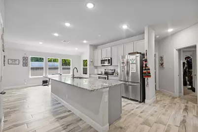 9221 White Settlement Road, White Settlement, TX 76108 - Photo 17