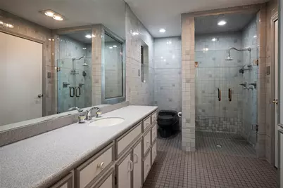 9334 Hunters Creek Drive, Dallas, TX 75243 - Photo 9