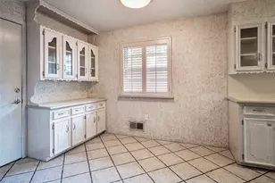 9334 Hunters Creek Dr, Dallas, TX 75243 - Photo 7