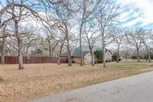 4465 Northern Dancer Dr, Burleson, TX 76028 - Photo 23