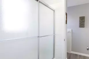 701 Kentwood Cir, Bedford, TX 76021 - Photo 35