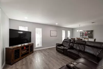 701 Kentwood Circle, Bedford, TX 76021 - Photo 7