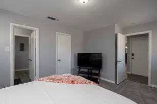 701 Kentwood Cir, Bedford, TX 76021 - Photo 11