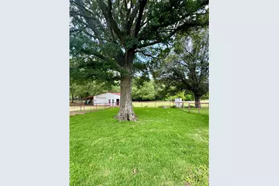 620 County Road 2605, Bonham, TX 75418 - Photo 33