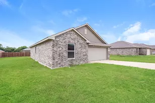 2708 William St, Mabank, TX 75147 - Photo 3