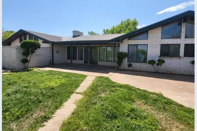 306 Wade Street, Olney, TX 76374 - Photo 5