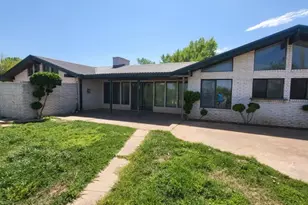 306 Wade St, Olney, TX 76374 - Photo 5