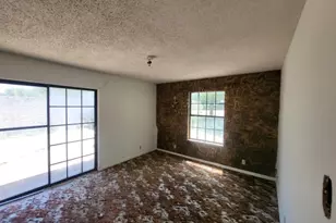 306 Wade St, Olney, TX 76374 - Photo 21