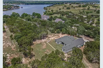 3228 Lakeside Drive, Granbury, TX 76048 - Photo 3