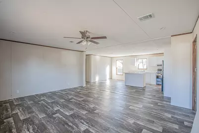 101 Kelly Court, Azle, TX 76020 - Photo 11