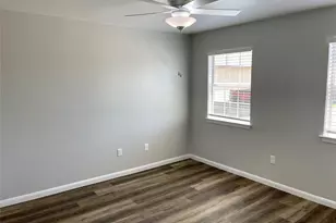 817 Kingdom Cir, Waxahachie, TX 75165 - Photo 11