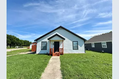 901 Kingdom Circle, Waxahachie, TX 75165 - Photo 1